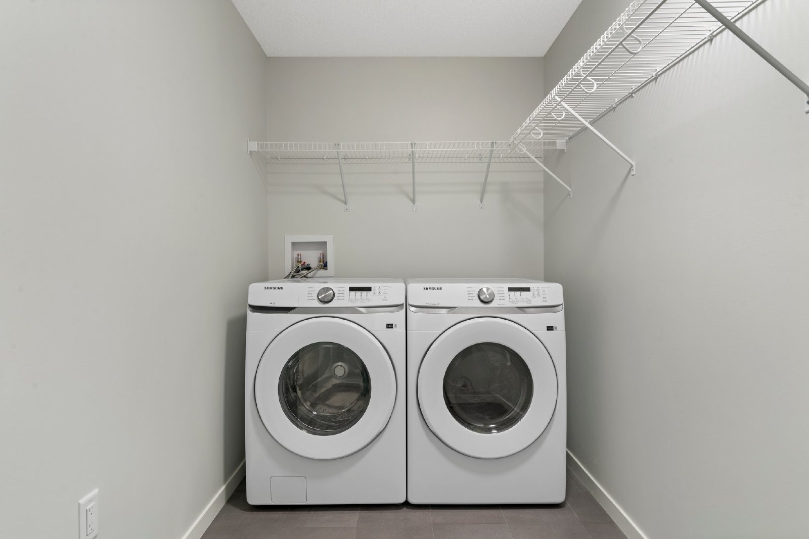 3412, 33 Carringhmam Gate NW - 1 property image