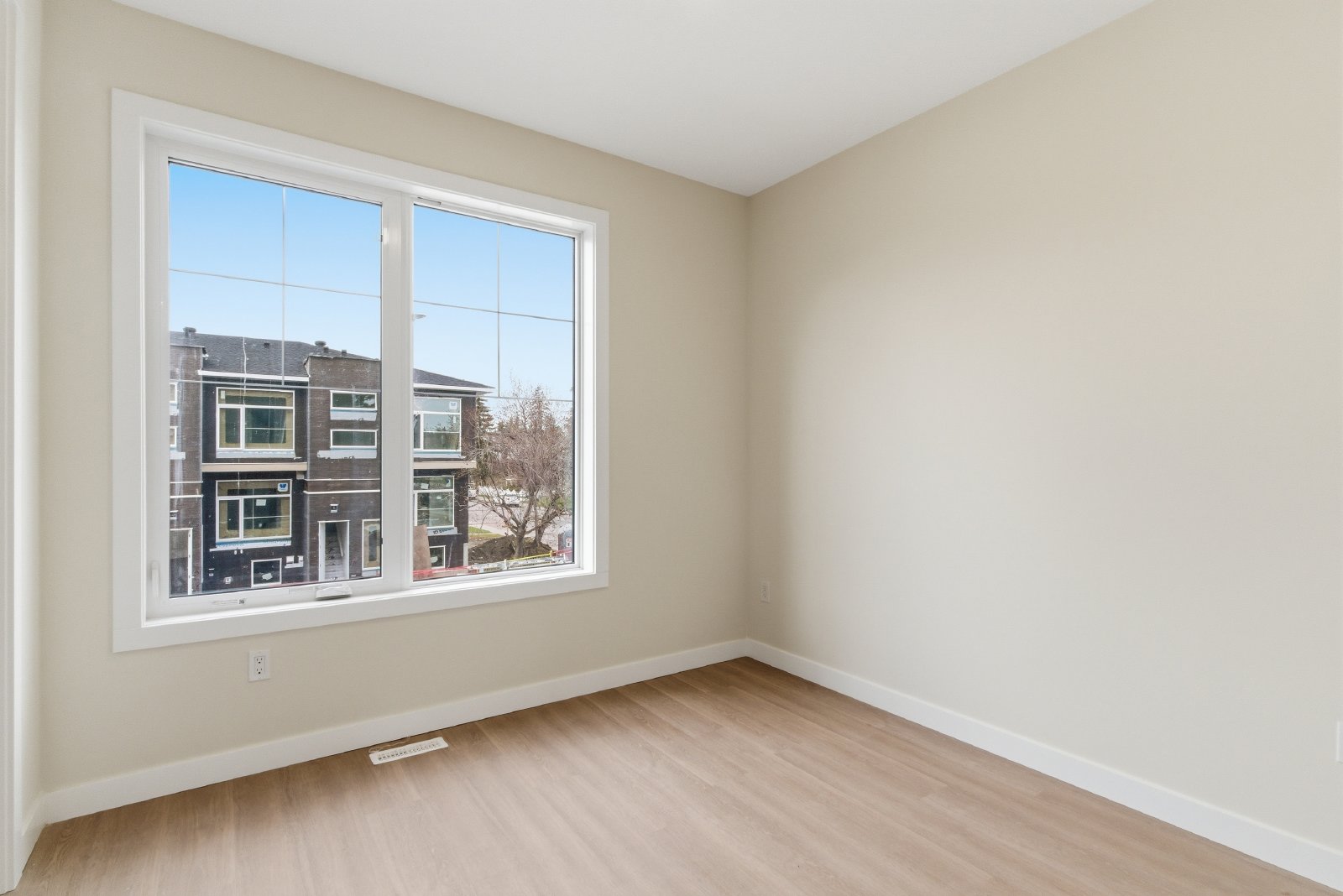 4736 79 Street NW - a property image