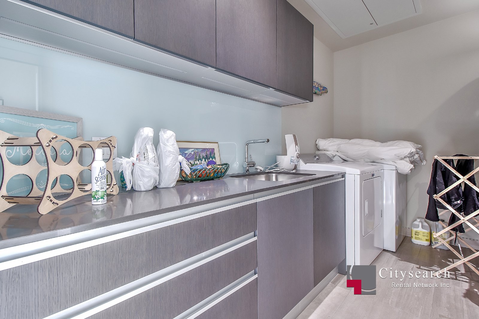 VICTORIA PARK-SUB PENTHOUSE-TWO PARKING STALLS IN PRIVATE GARAGE property image