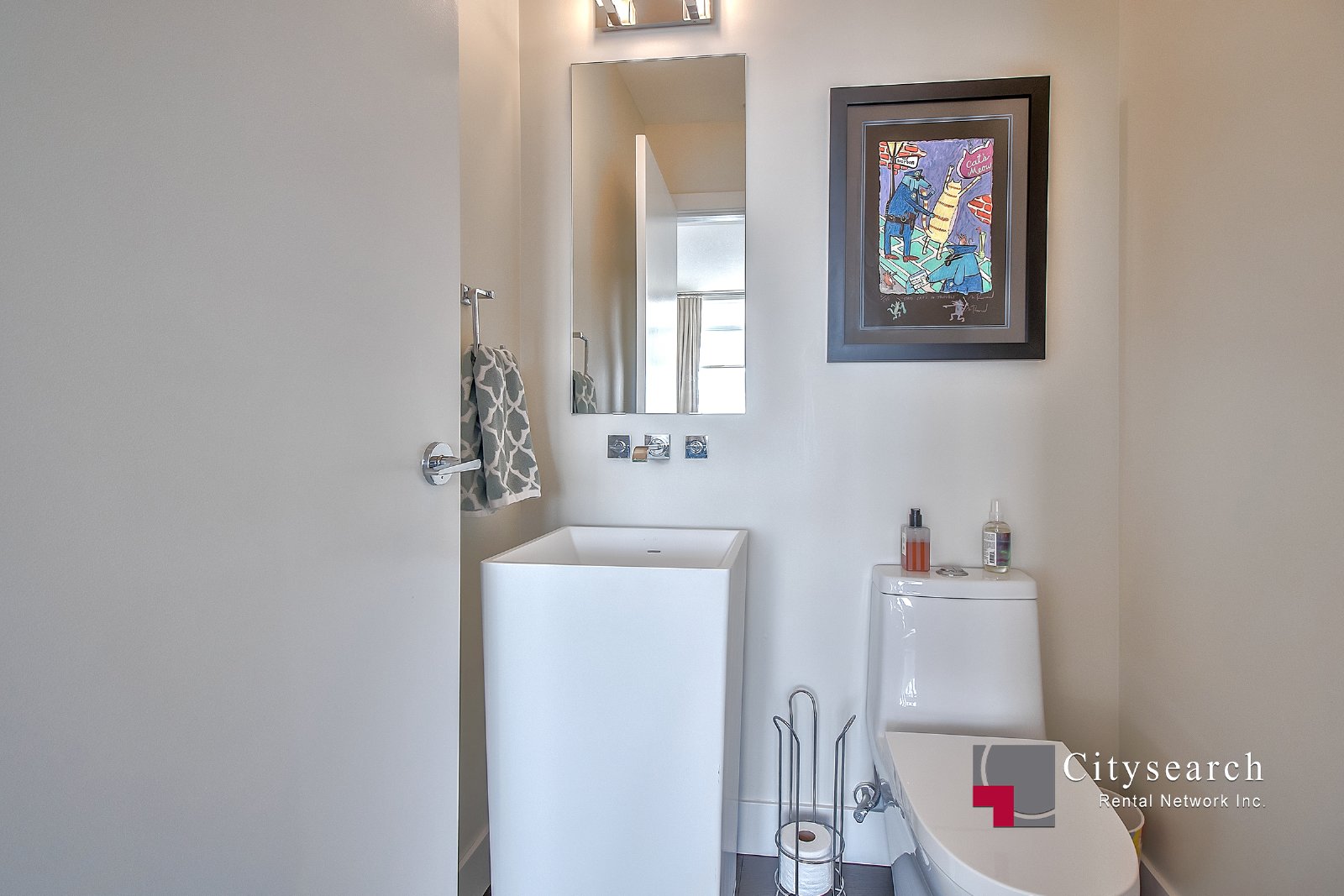 VICTORIA PARK-SUB PENTHOUSE-TWO PARKING STALLS IN PRIVATE GARAGE property image