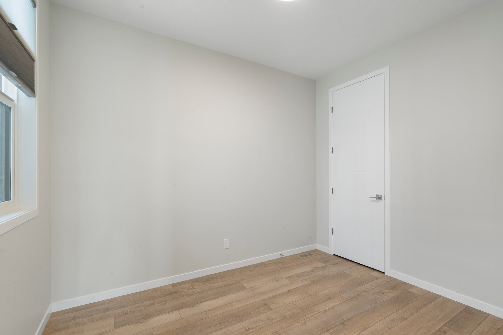 ROCKLAND PARK - BRAND NEW - TWO STOREY - FOUR BEDROOMS property image