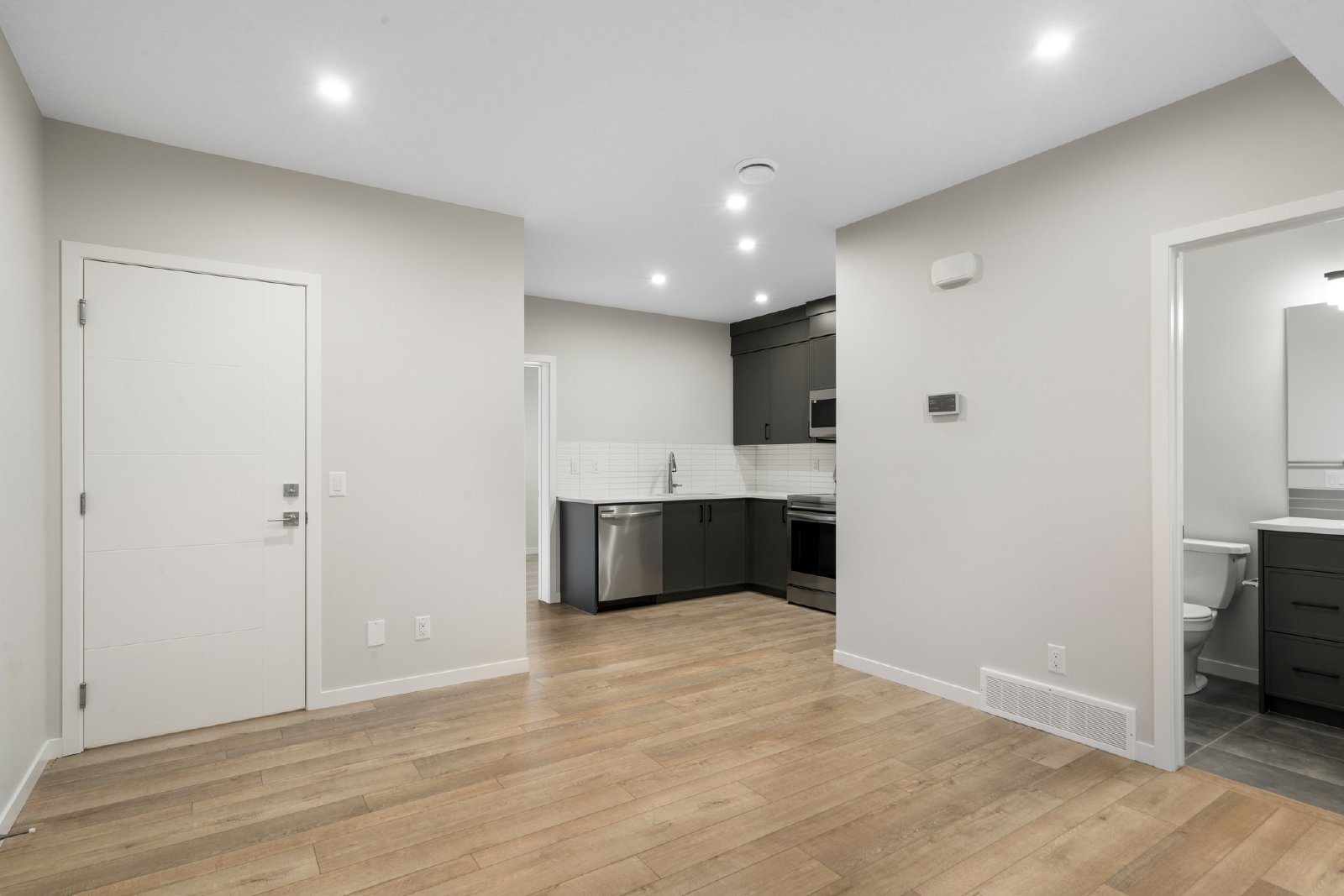 ROCKLAND PARK - BRAND NEW - TWO STOREY - FOUR BEDROOMS property image