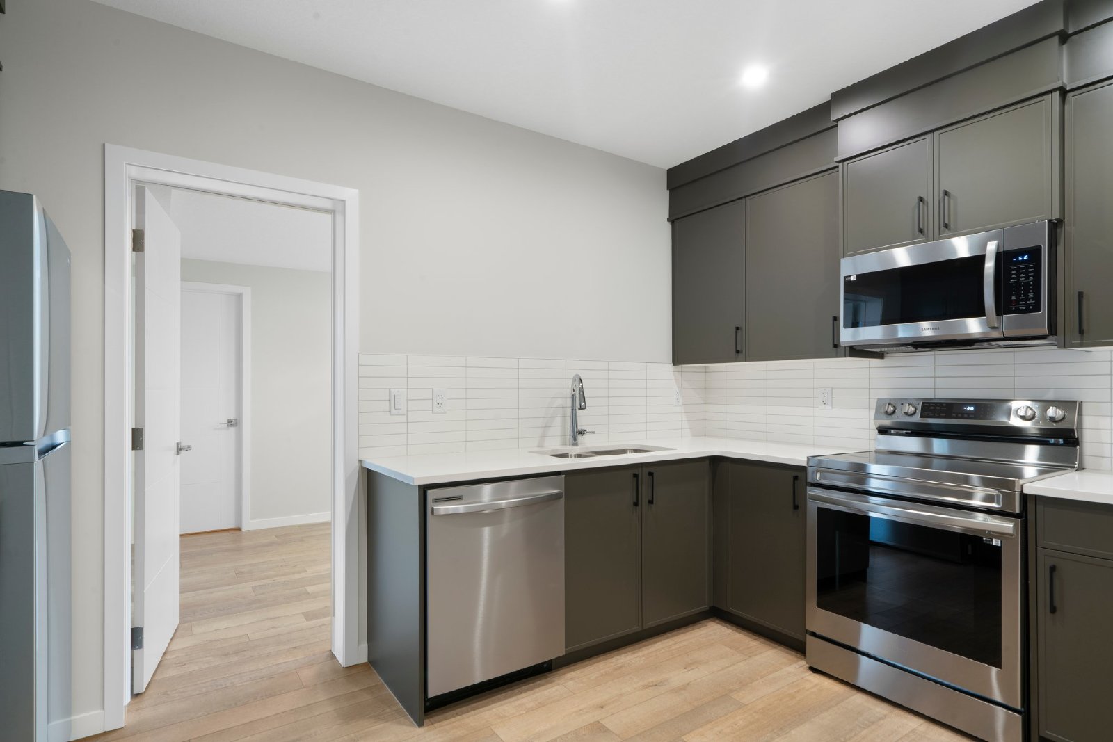 ROCKLAND PARK - BRAND NEW - TWO STOREY - FOUR BEDROOMS property image