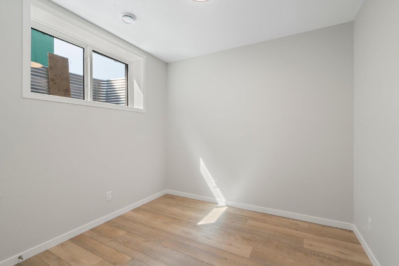 ROCKLAND PARK - BRAND NEW - TWO STOREY - FOUR BEDROOMS property image