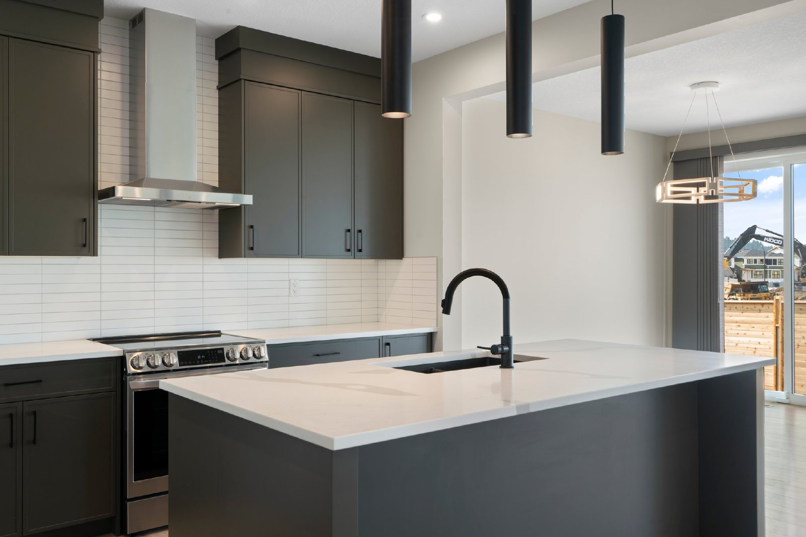 ROCKLAND PARK - BRAND NEW - TWO STOREY - FOUR BEDROOMS property image