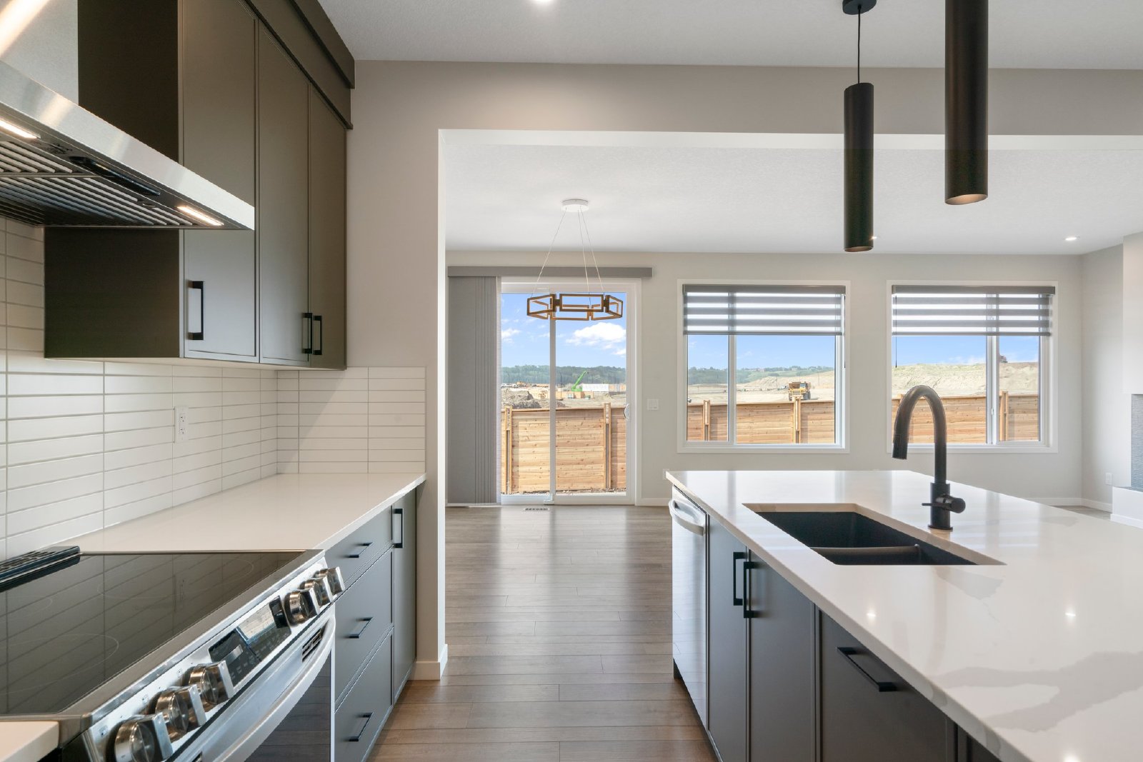 ROCKLAND PARK - BRAND NEW - TWO STOREY - FOUR BEDROOMS property image