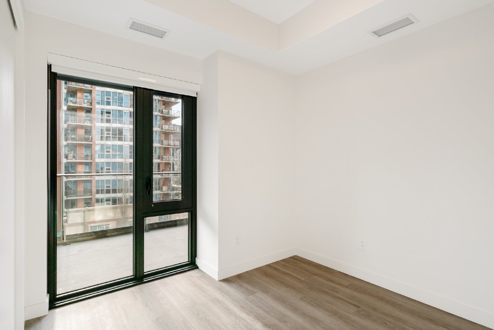 DOWNTOWN - FIRST AND PARK - TWO BED-TWO BATH property image