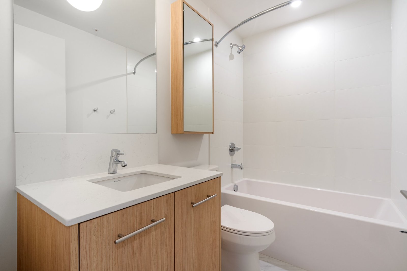 DOWNTOWN - FIRST AND PARK - TWO BED-TWO BATH property image