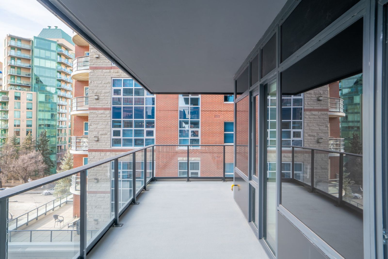 DOWNTOWN - FIRST AND PARK - TWO BED-TWO BATH property image