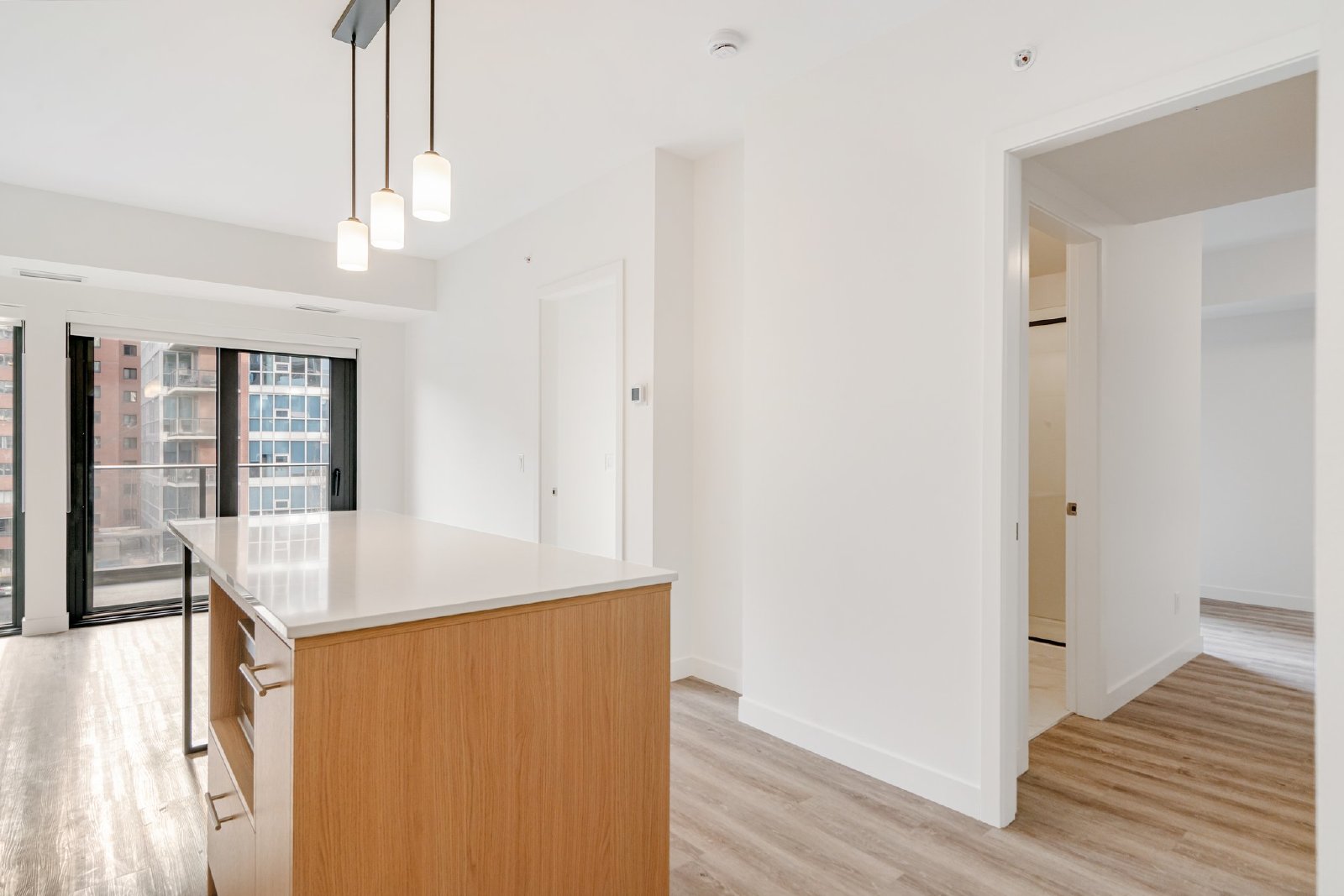 DOWNTOWN - FIRST AND PARK - TWO BED-TWO BATH property image