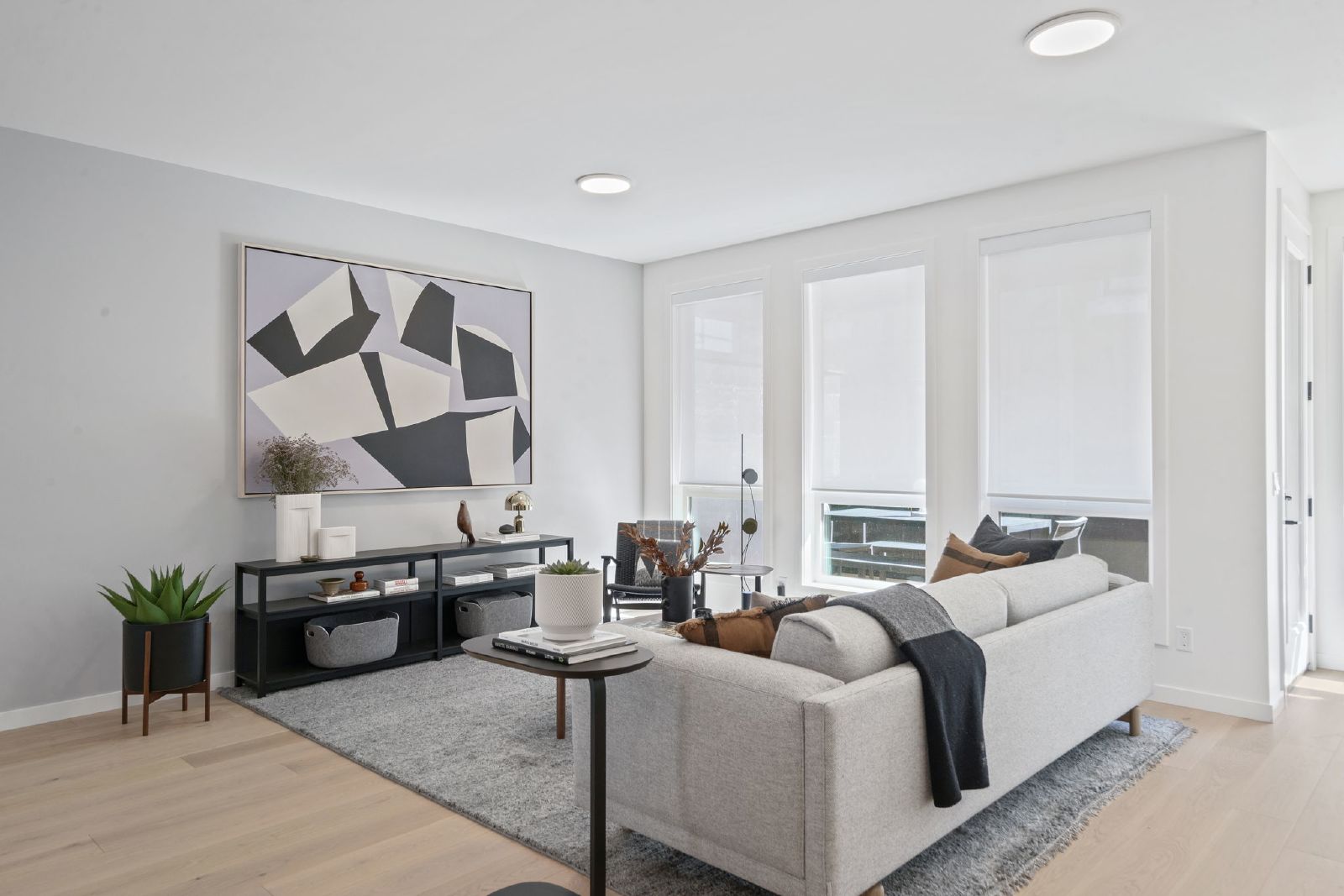 RAMSAY - URBAN CHIC TOWNHOUSE - MOVE IN READY property image