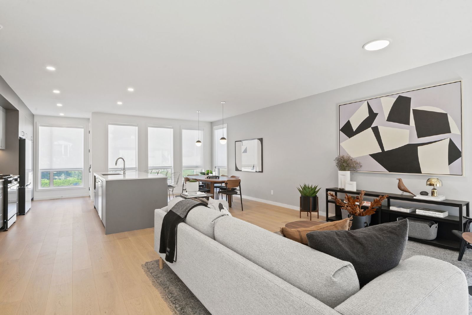 RAMSAY - URBAN CHIC TOWNHOUSE - MOVE IN READY property image