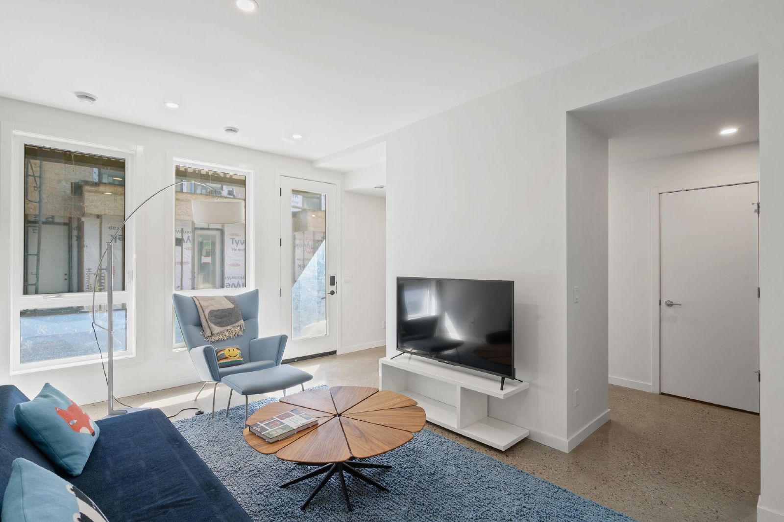 RAMSAY - URBAN CHIC TOWNHOUSE - MOVE IN READY property image