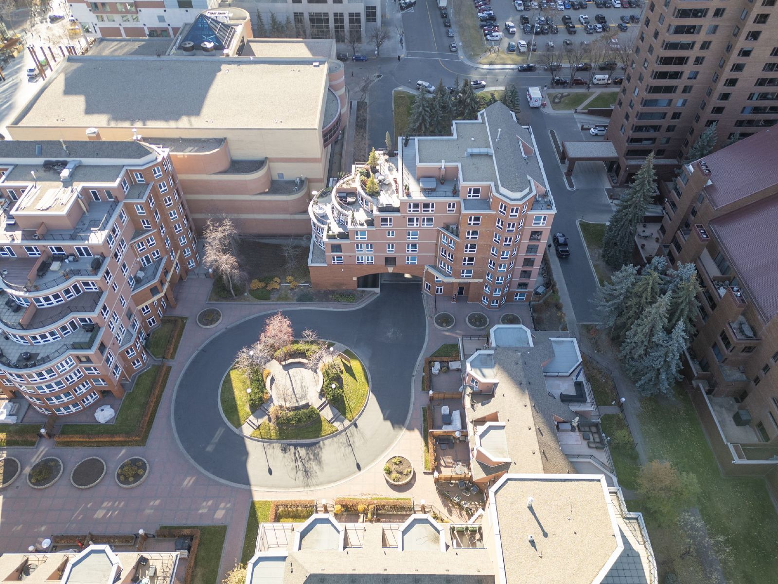 PRINCE'S ISLAND ESTATES - THREE BEDROOM EXECUTIVE FULLY RENOVATED SUIT property image