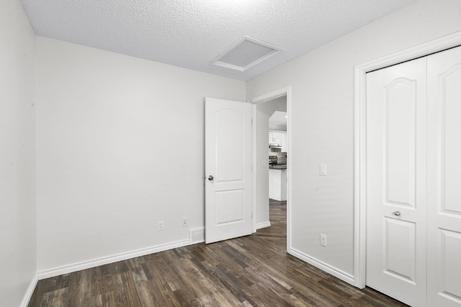 OKOTOKS - THREE BEDROOM TWO STOREY HOUSE property image