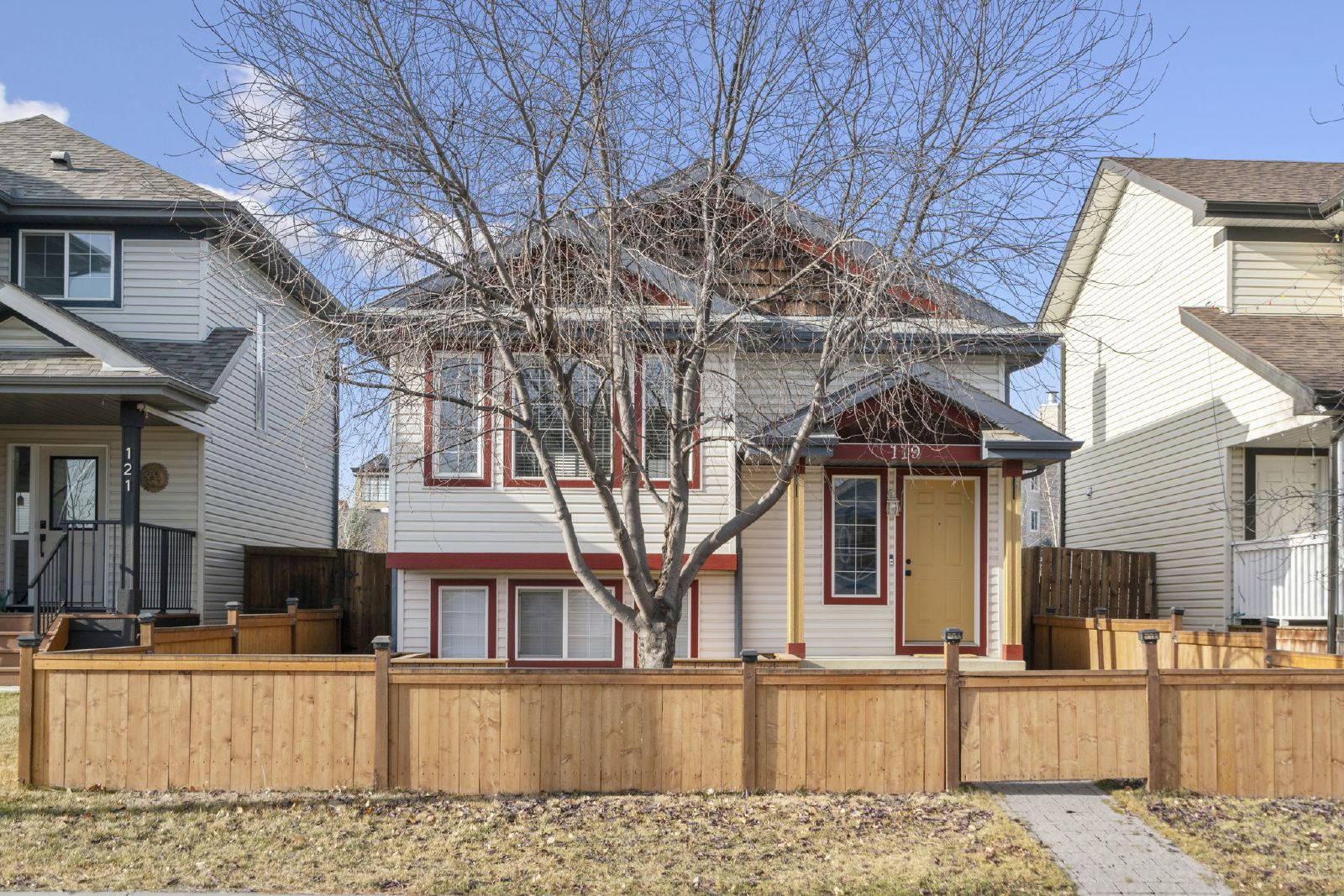 OKOTOKS - THREE BEDROOM TWO STOREY HOUSE property image
