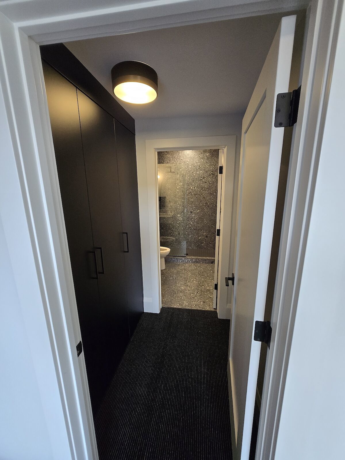 KILLARNEY - FURNISHED LUXURY BOUTIQUE TOWNHOUSE, 2 BEDROOM, 2 BATH property image