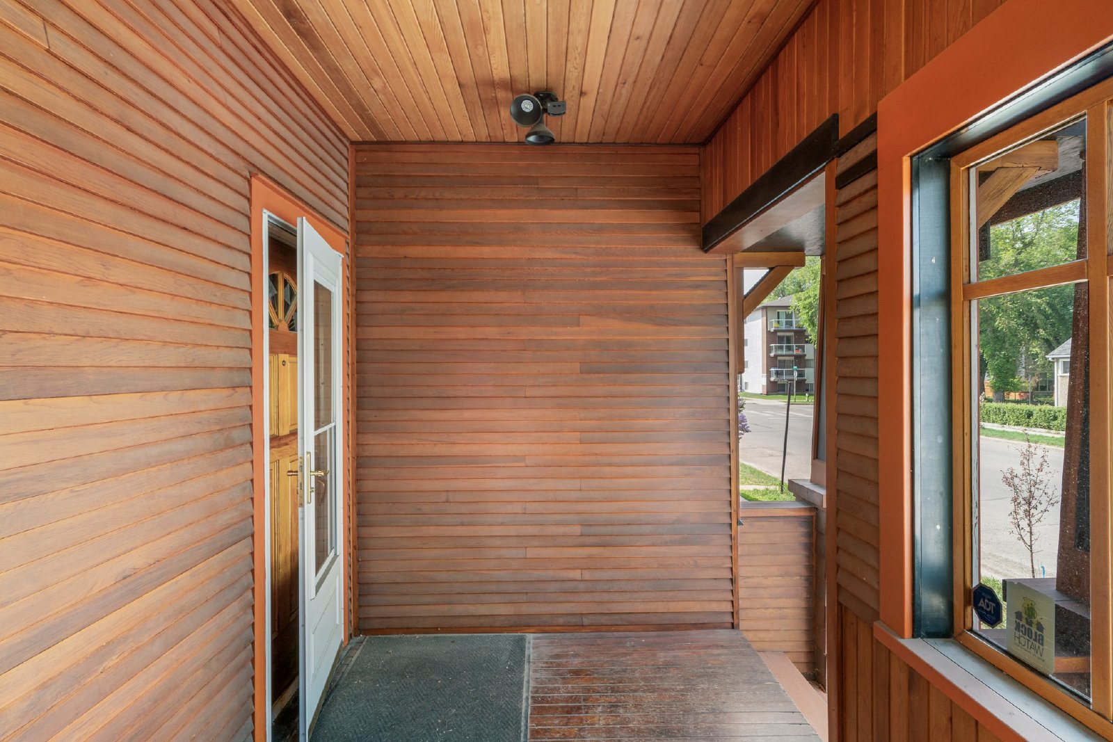 SUNALTA - CHARMING CENTURY HOME IN SUNALTA property image