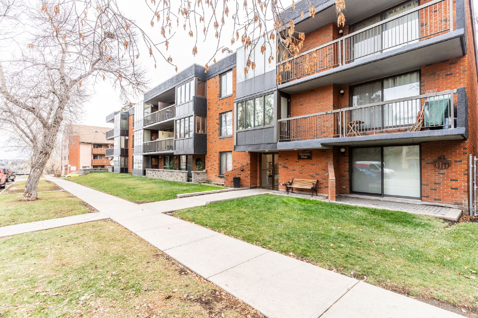 CRESCENT HEIGHTS - One Bed - Main Floor- Underground parking included property image