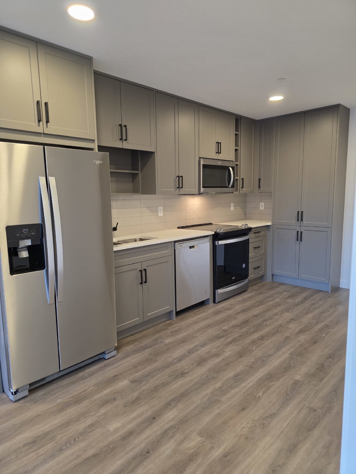 LIVINGSTON - BRAND NEW ONE BEDROOM, ONE BATH CONDO property image