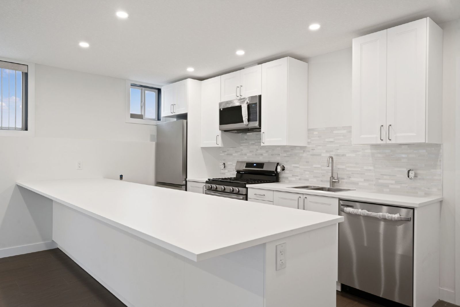 PANORAMA HILLS -HOUSE WITH 3 BEDROOMS AND GARAGE - BASEMENT AVAILABLE property image