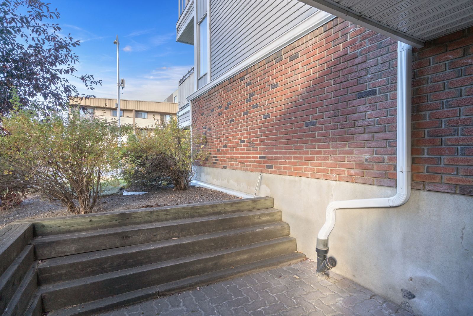 SUNALTA - FURNISHED TWO BEDROOM - IMMEDIATE POSSESSION property image