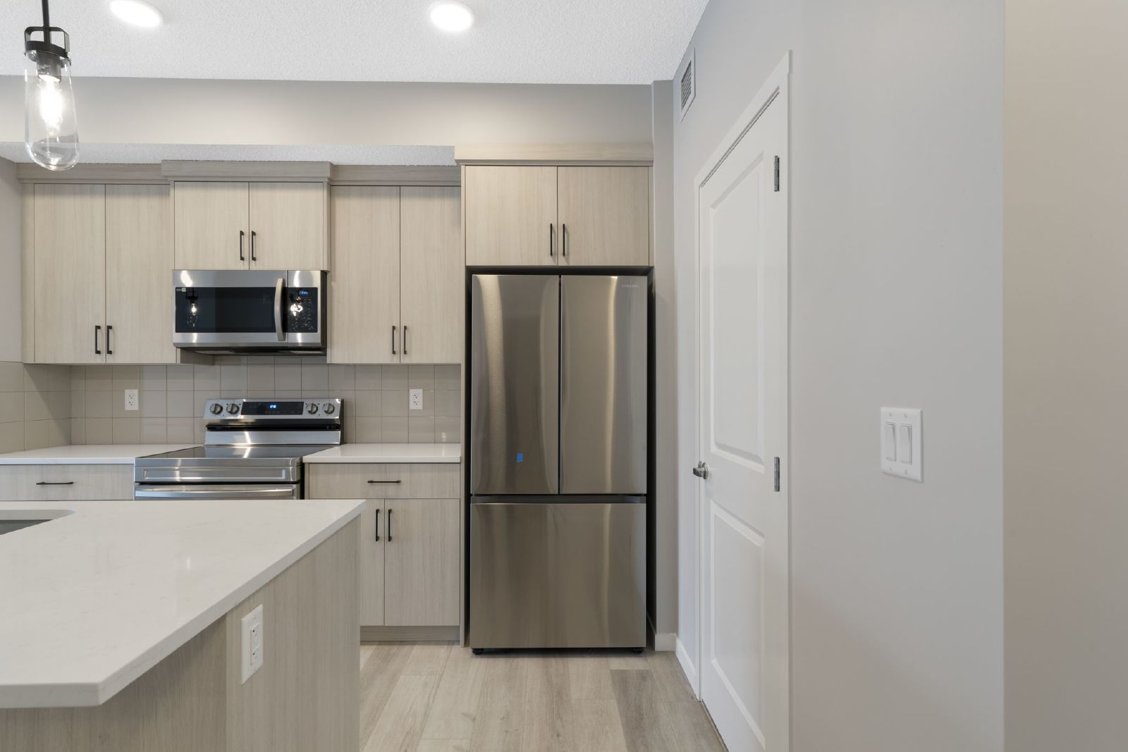 114, 40 Carrington Plaza NW - 114 property image