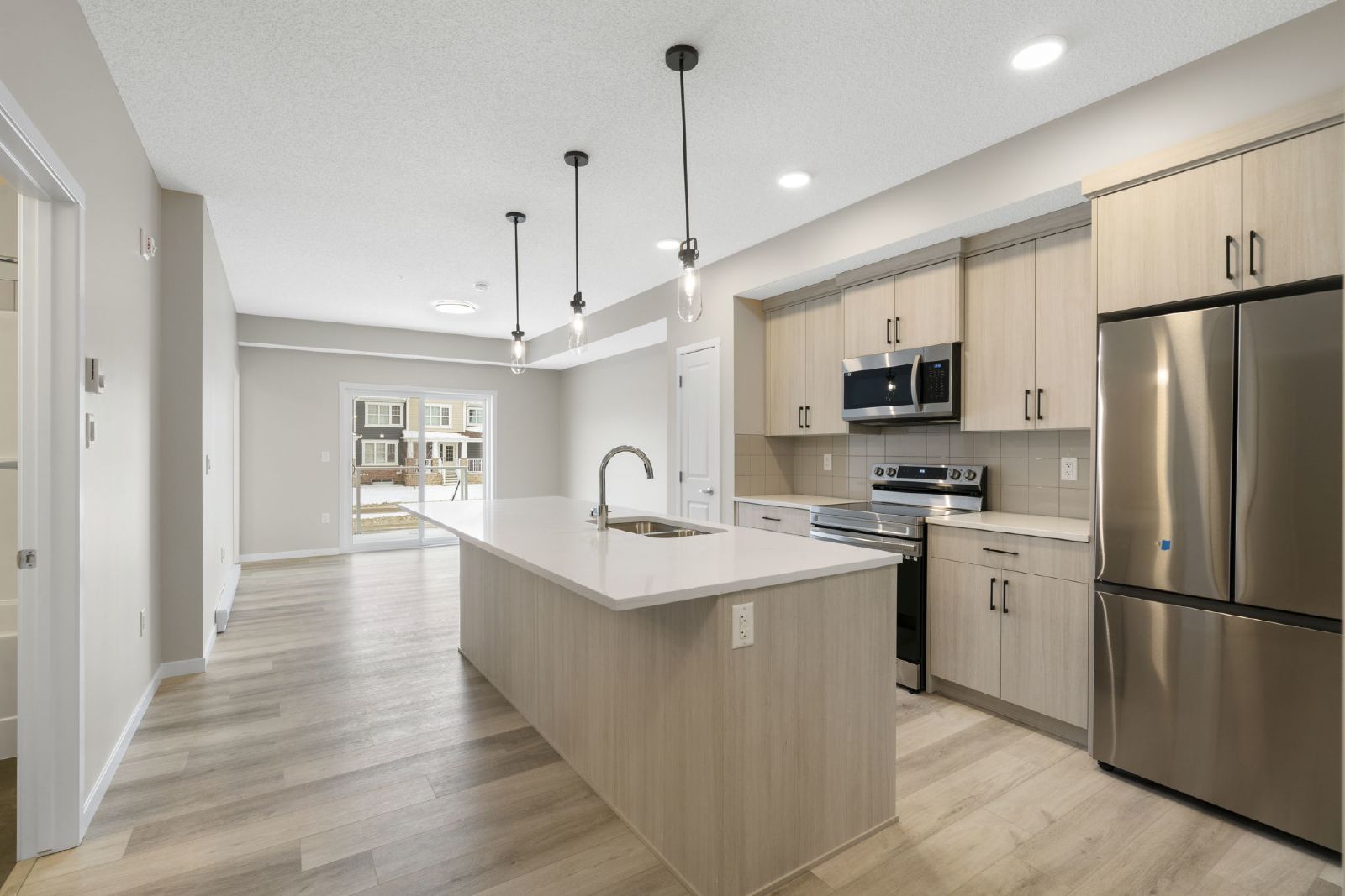 114, 40 Carrington Plaza NW - 114 property image