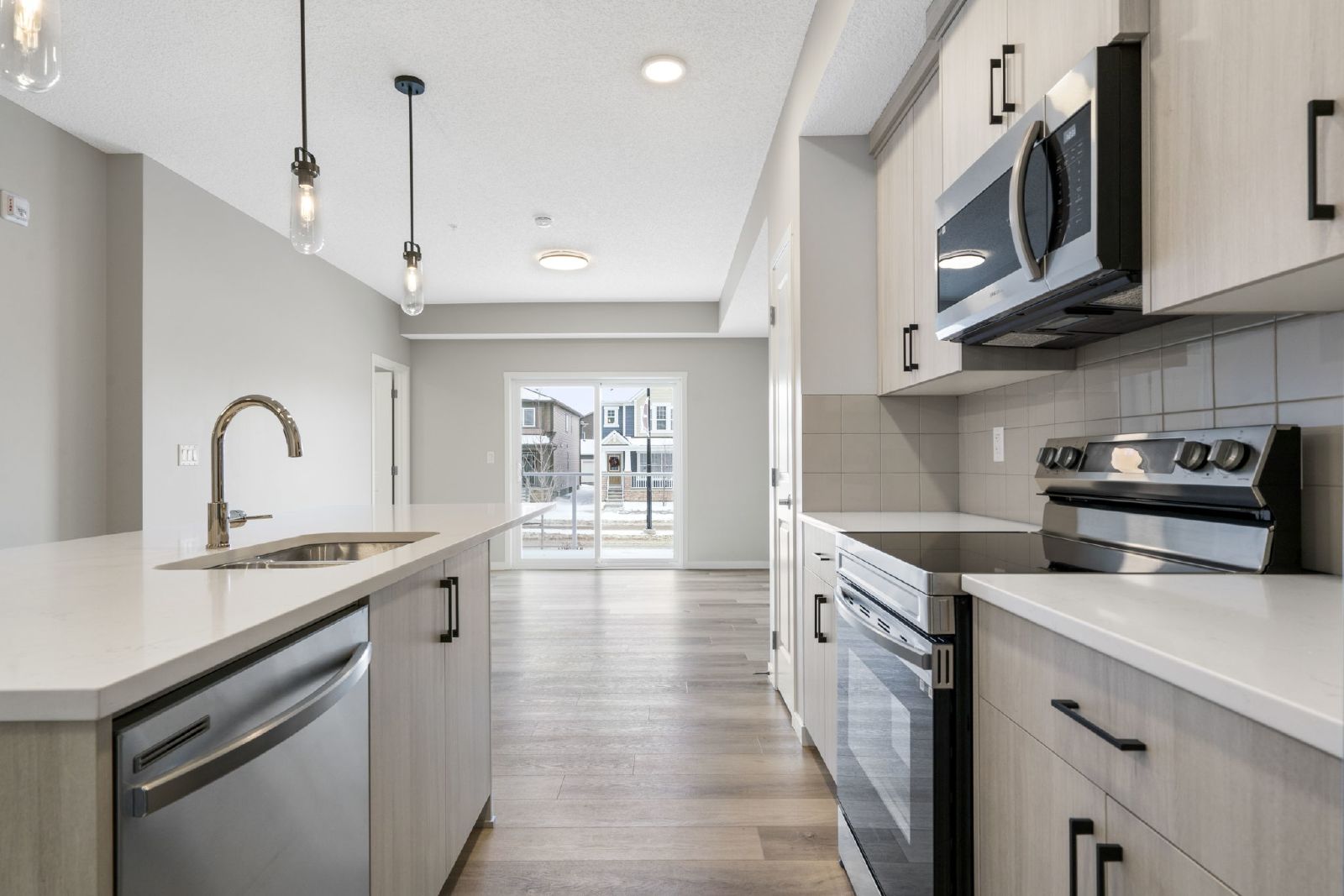 114, 40 Carrington Plaza NW - 114 property image