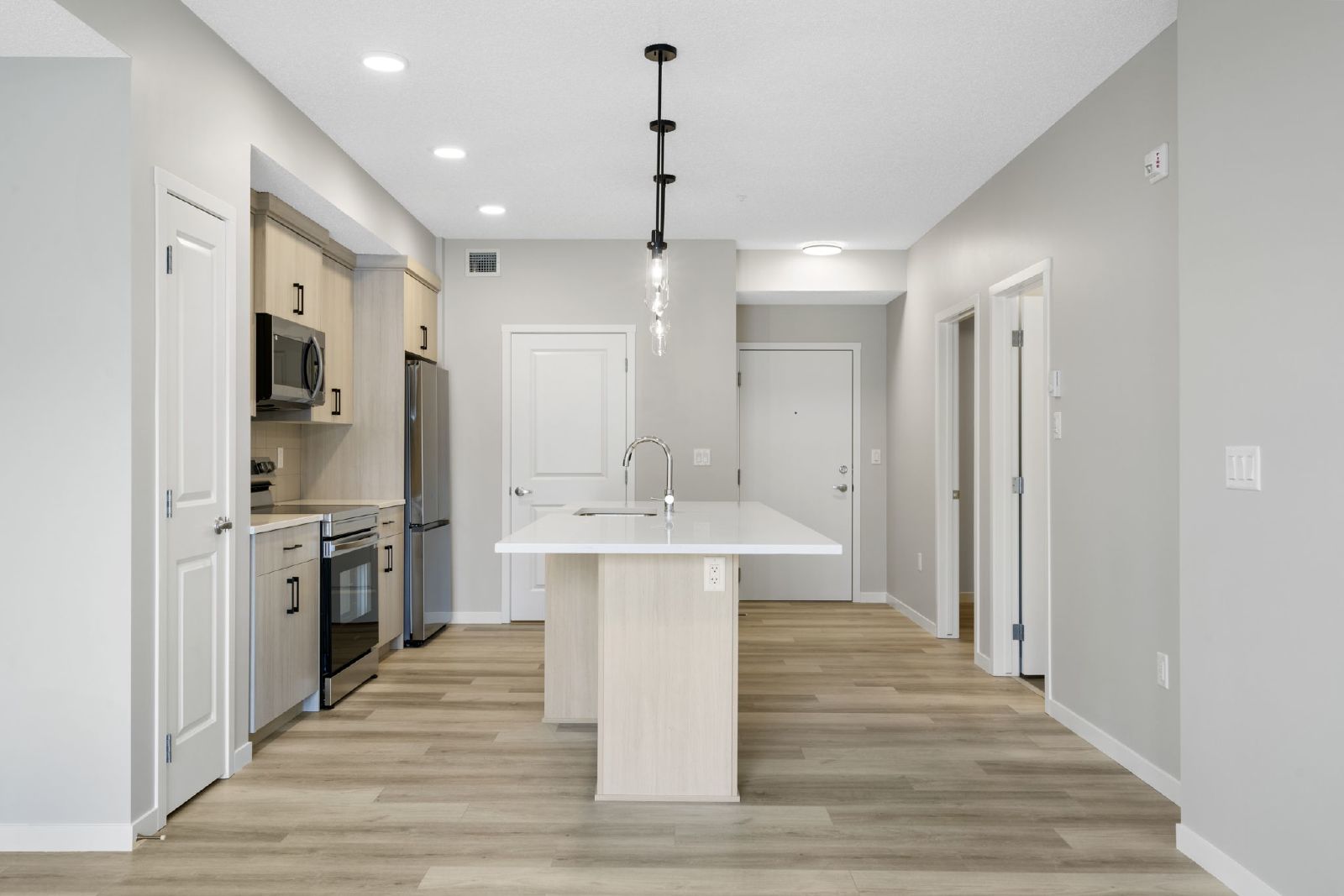 114, 40 Carrington Plaza NW - 114 property image