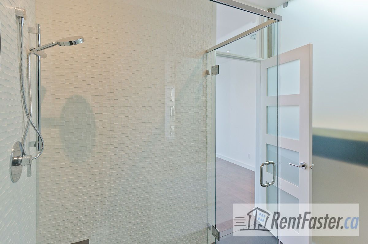 2107 27 Ave SW - - property image