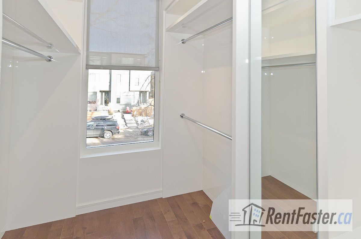2107 27 Ave SW - - property image