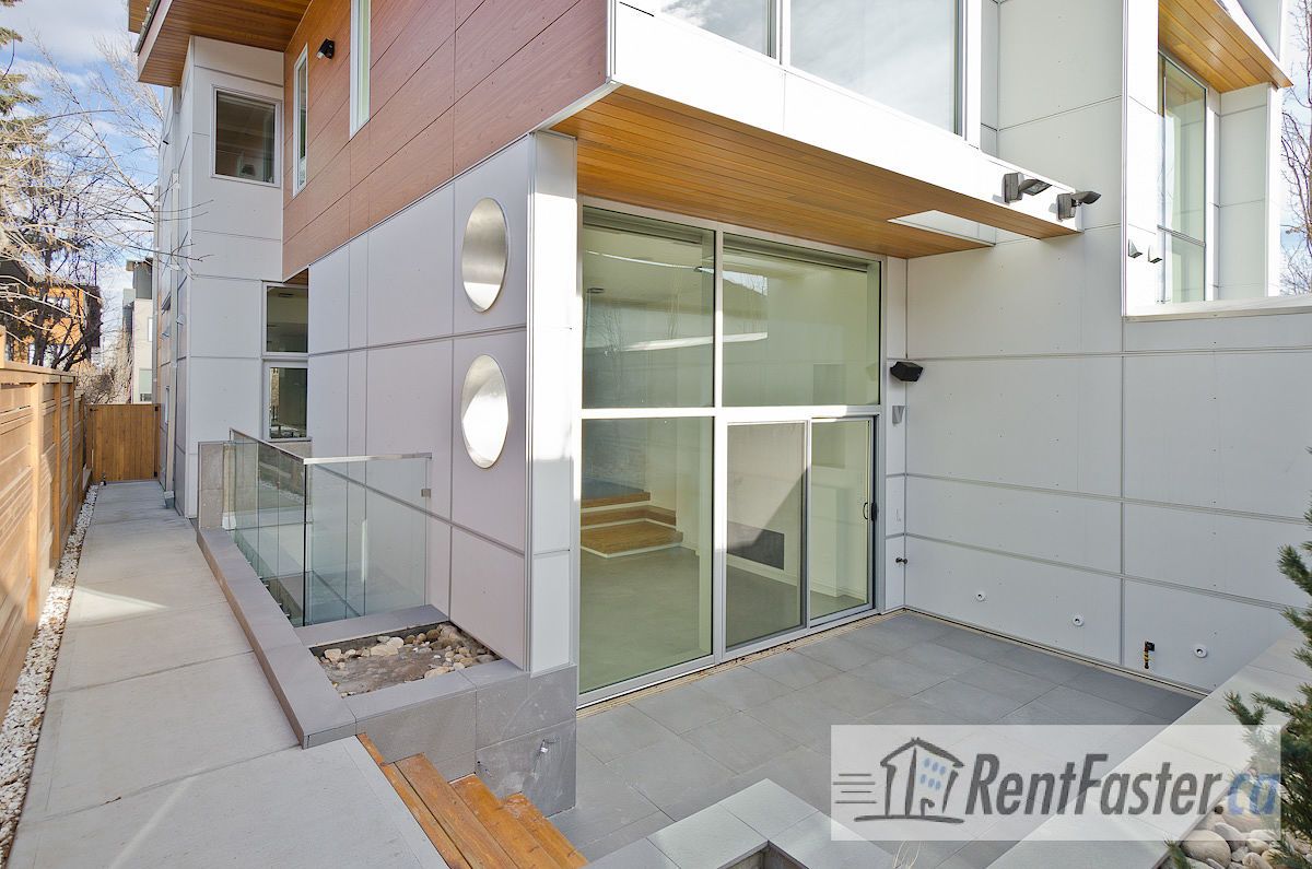 2107 27 Ave SW - - property image