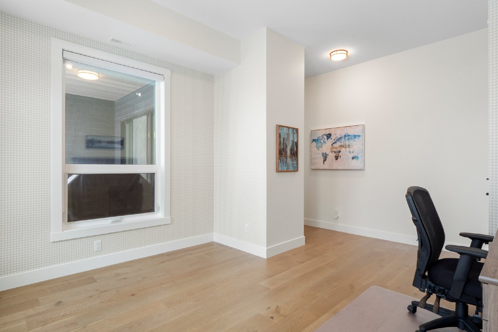 201, 275 Lebel Cres NW - - property image