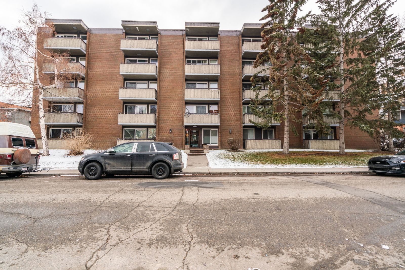 205, 903 - 19 Ave SW - - property image