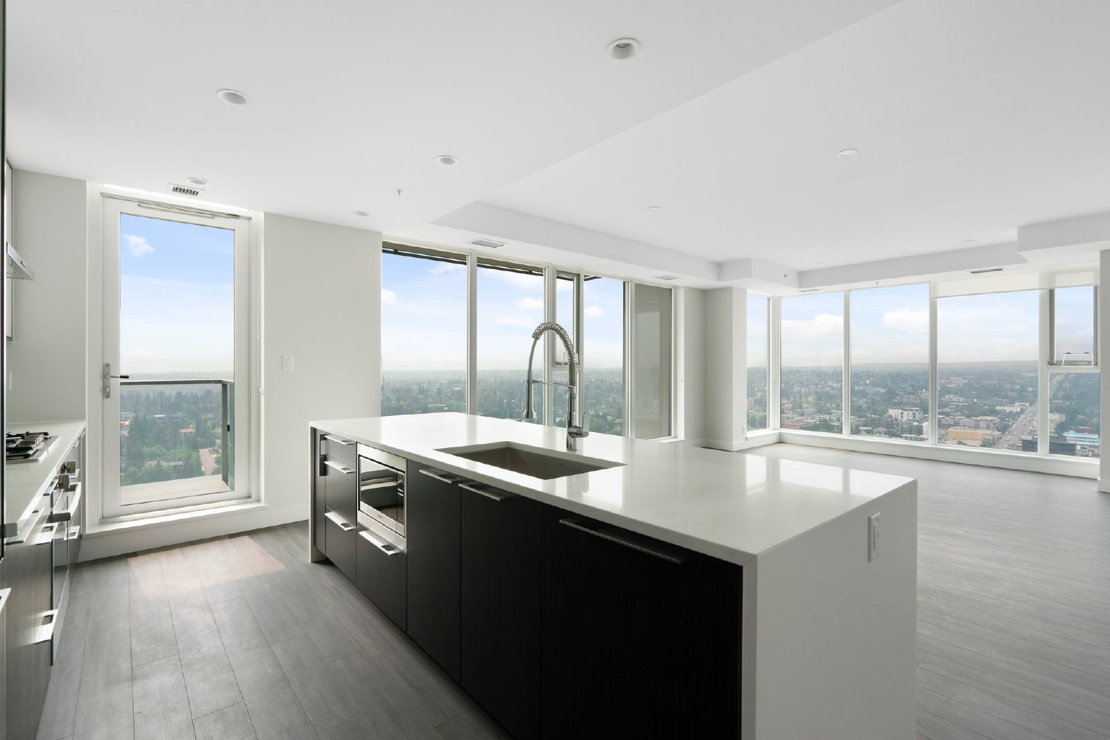 2705, 930 - 16 Avenue SW - 1 property image