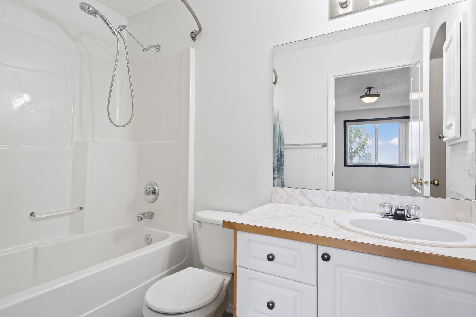 182 Panatella Circle NW - A property image