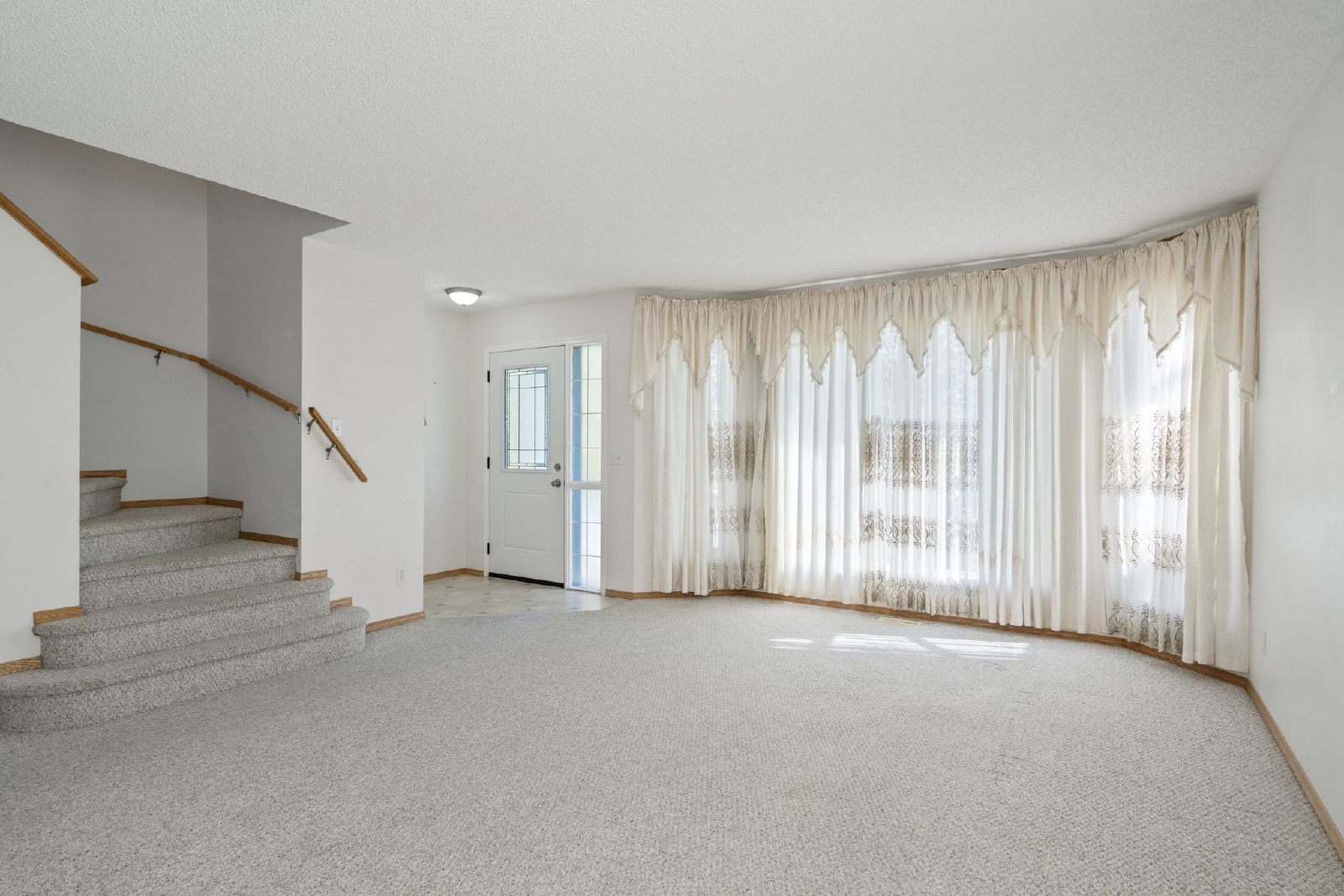 179 Taravista Street NE - 1 property image