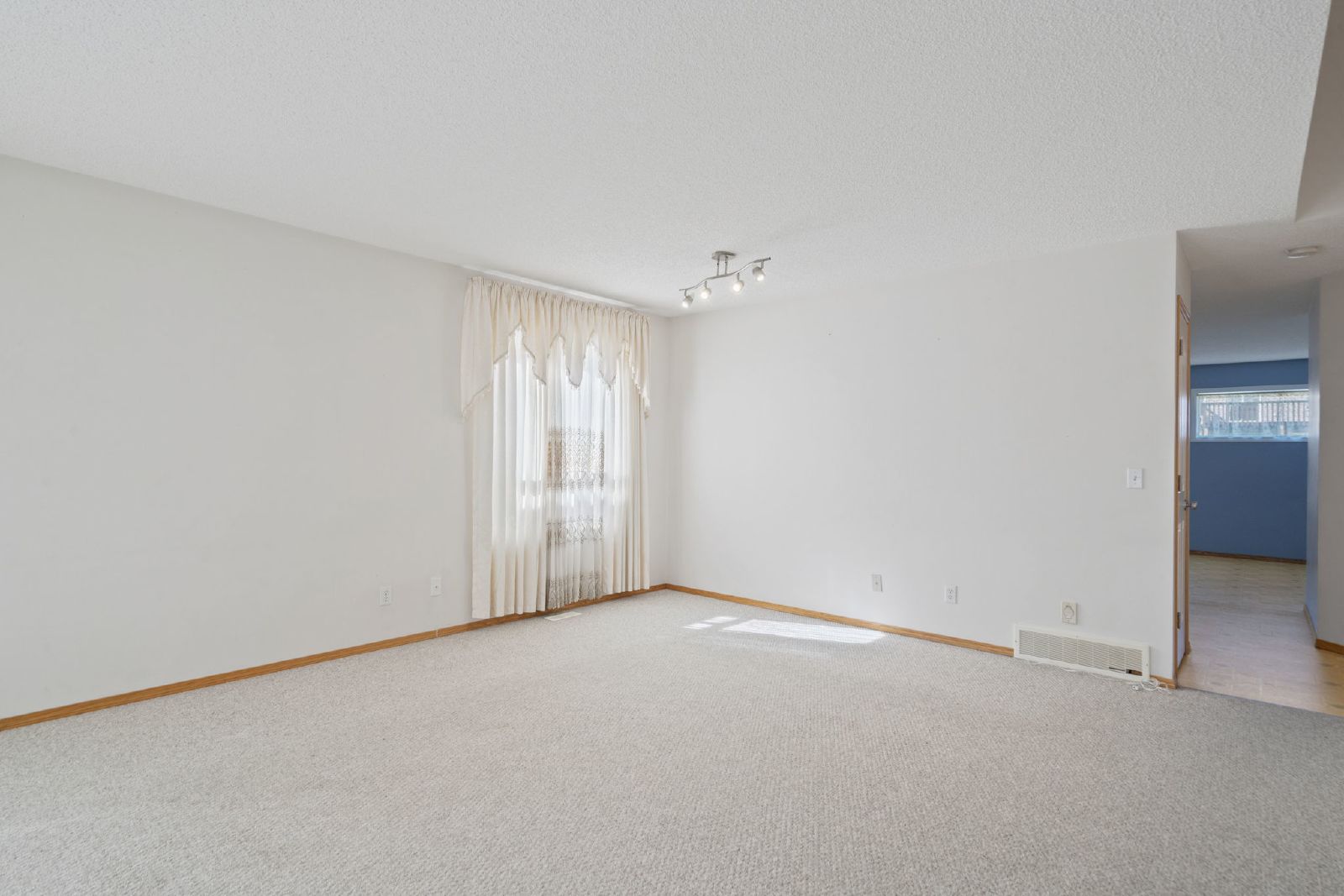 179 Taravista Street NE - 1 property image