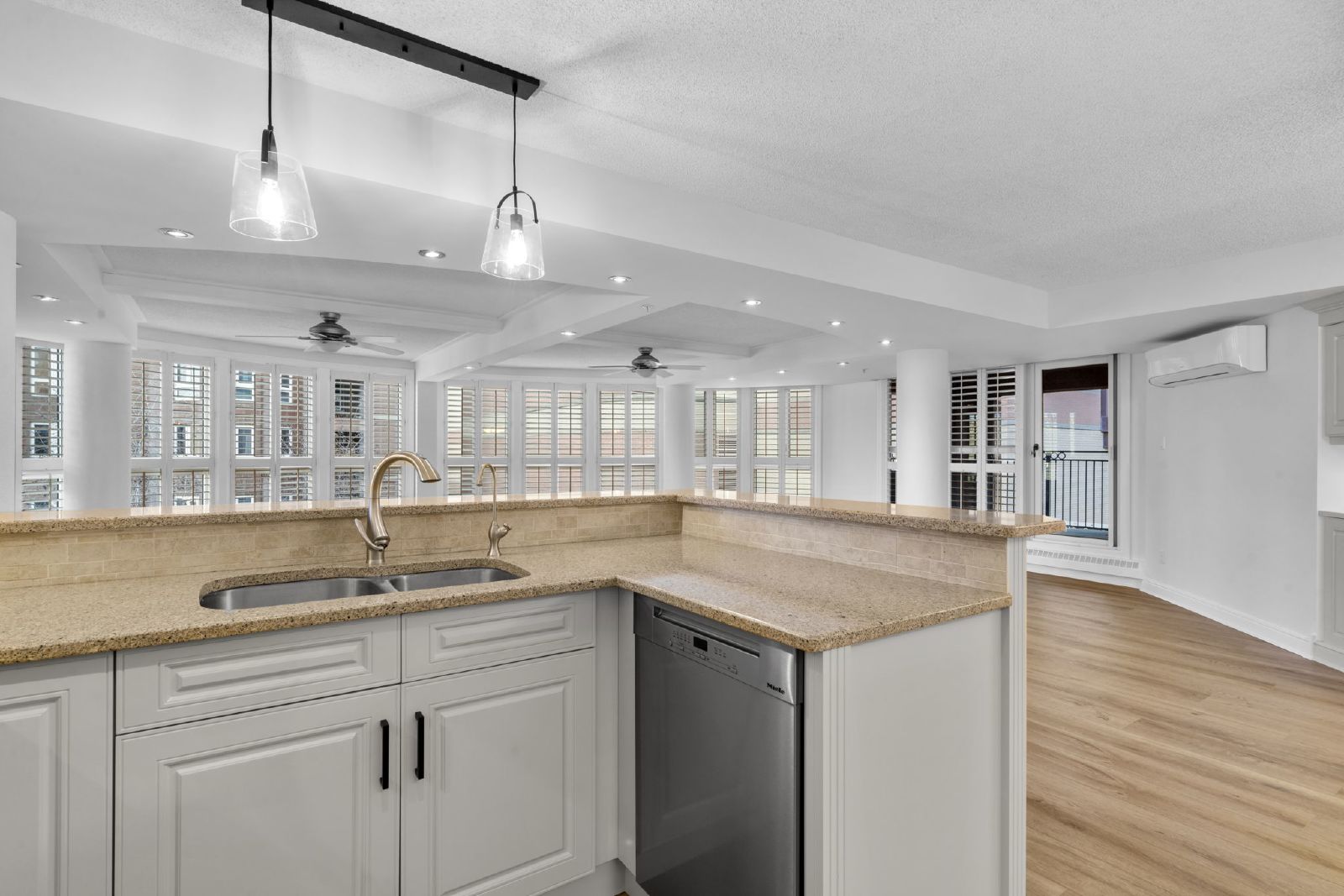 1505, 400 Eau Claire Avenue SW - 1 property image