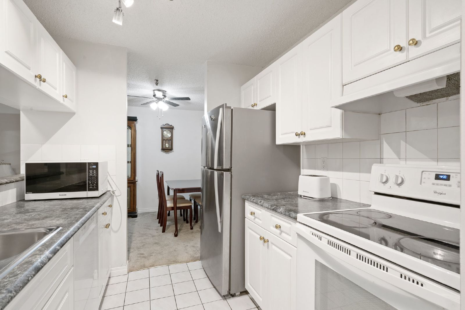 102, 1735 11 Avenue SW - 1 property image