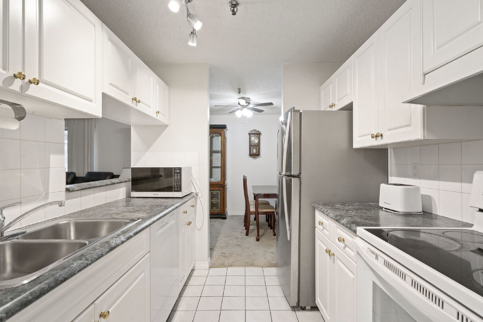 102, 1735 11 Avenue SW - 1 property image