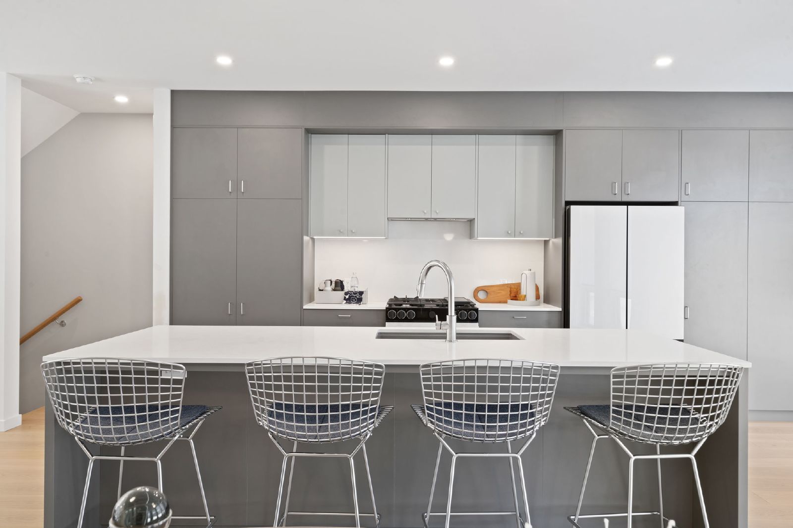 1704 8 Street SE - 1704 property image