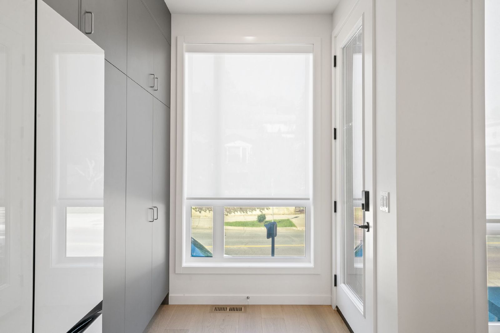 1704 8 Street SE - 1704 property image