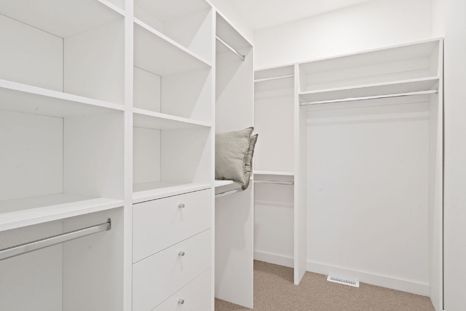 1704 8 Street SE - 1704 property image