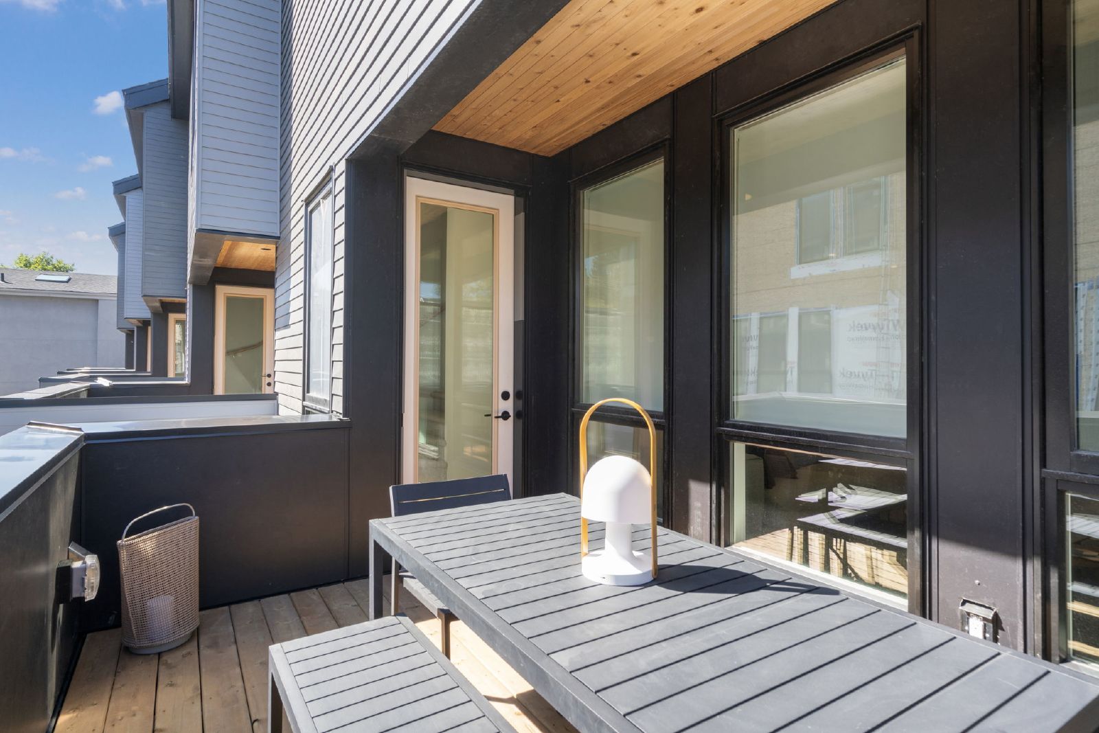 1704 8 Street SE - 1704 property image